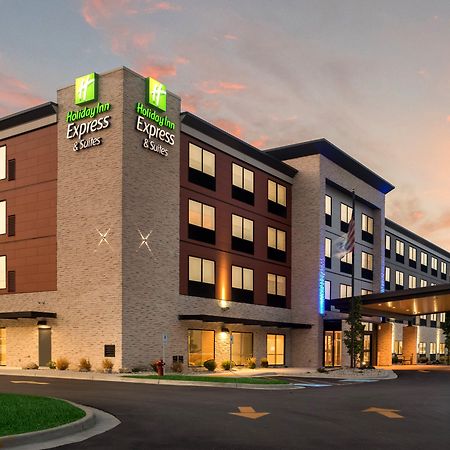 Holiday Inn Express & Suites Racine By Ihg Exterior foto