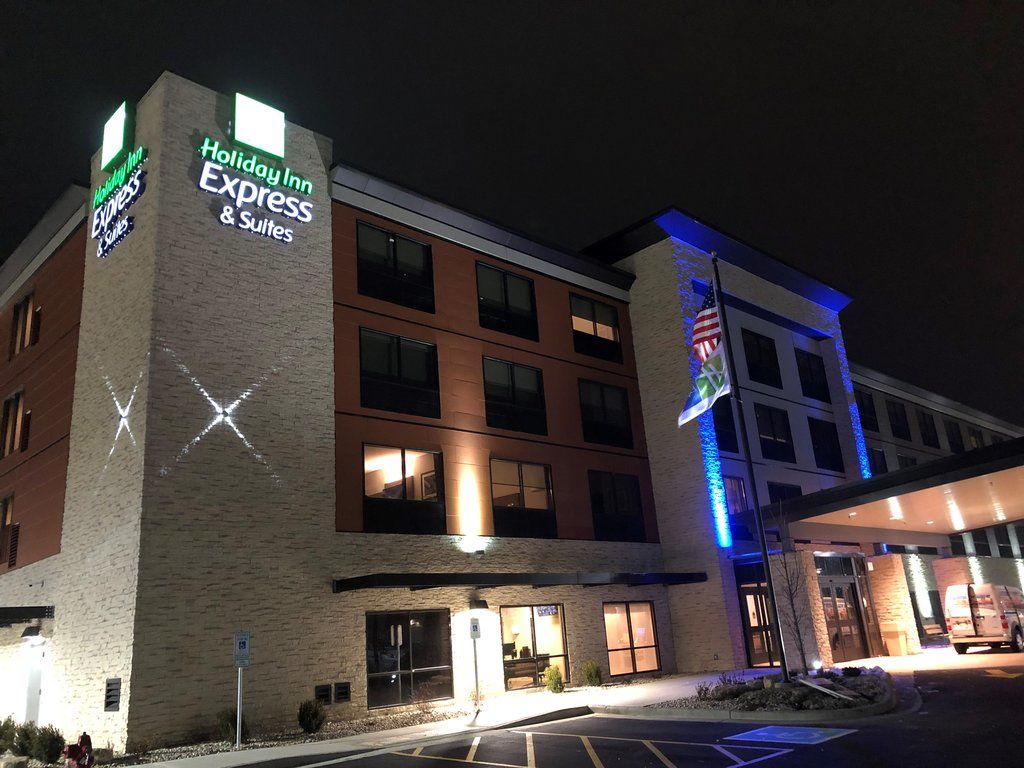 Holiday Inn Express & Suites Racine By Ihg Exterior foto